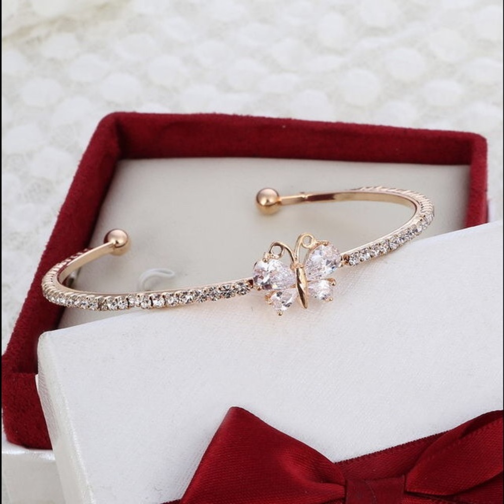 Gold bangle set